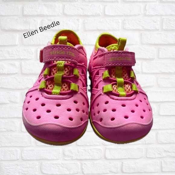 Stride Rite sandals - Picture 1 of 3